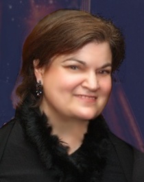 Carol Worthey (Headshot 5)