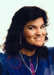 Carol Worthey (Headshot 7)